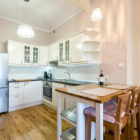 Apartament City